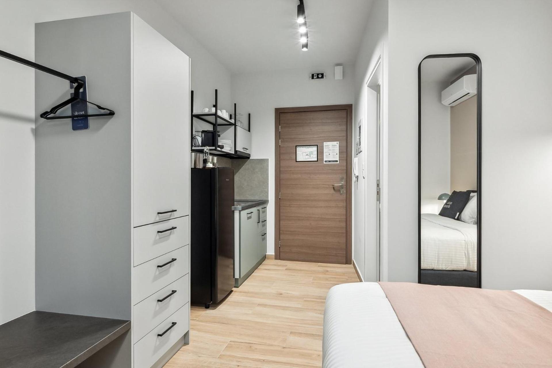 Limehome Athens Solonos City Center المظهر الخارجي الصورة